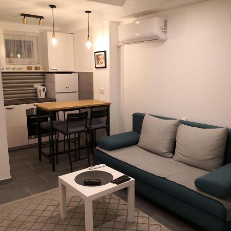 Bibi Zahumska Apartman Beograd Bagian luar foto